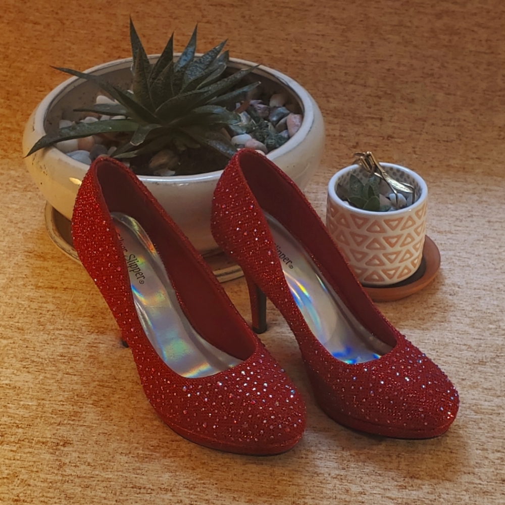 Silver Slipper Rhinestone Red Pumps Women's 7